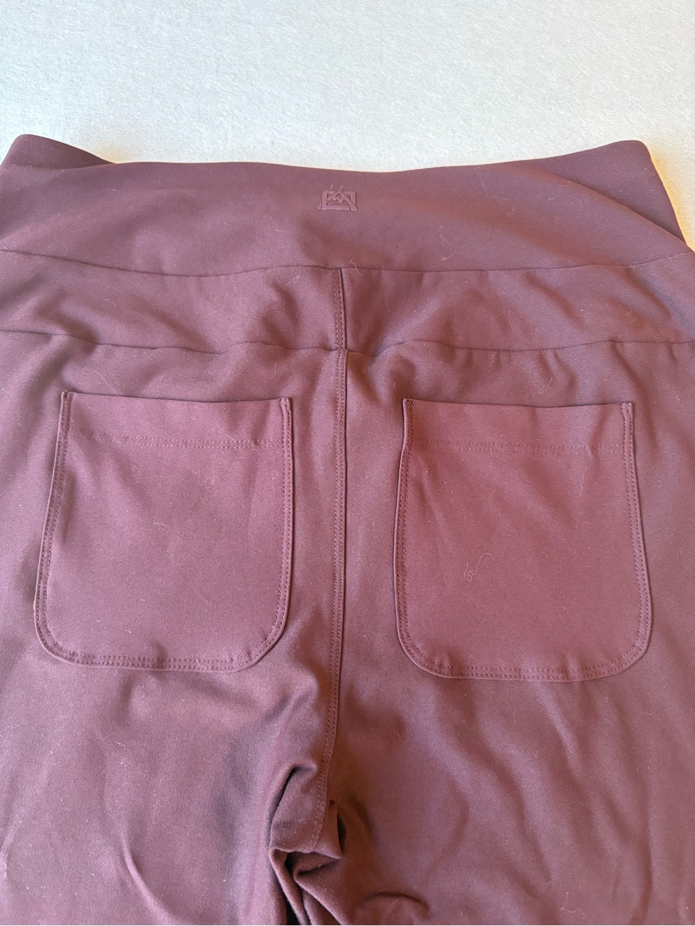 Avalanche Slim Fit Hybrid Stretch Woven Knit Pant Maroon Sz M Active Athleisure - Picture 5 of 8